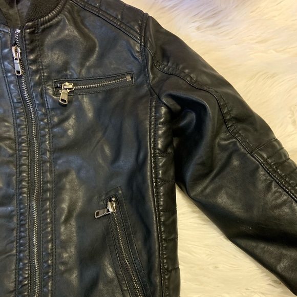 H&M kids black faux leather jacket size 6/7 - Picture 3 of 4